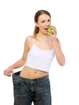 woman eating an apple